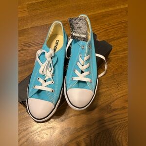 NEW Converse Chuck Taylor All Star Ox low-top sneakers